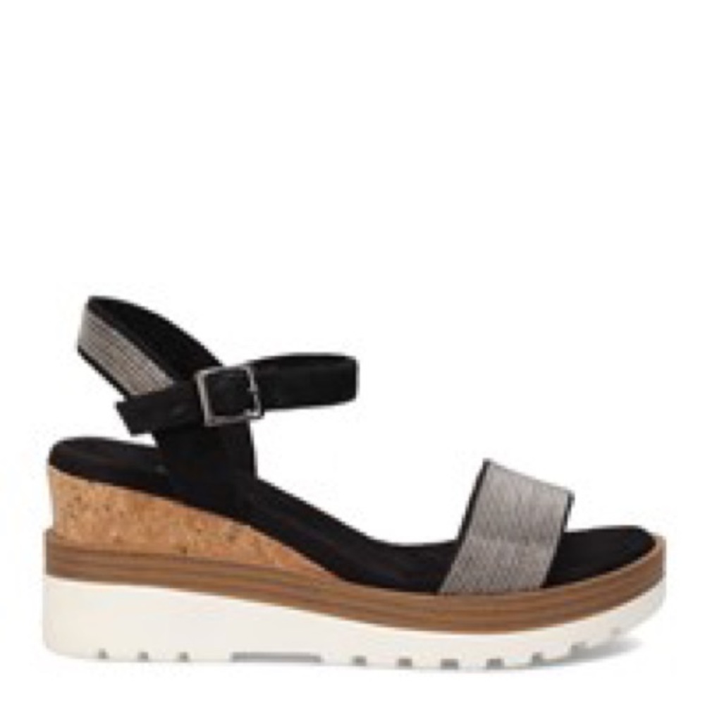 Vaneli Cedra Sandal